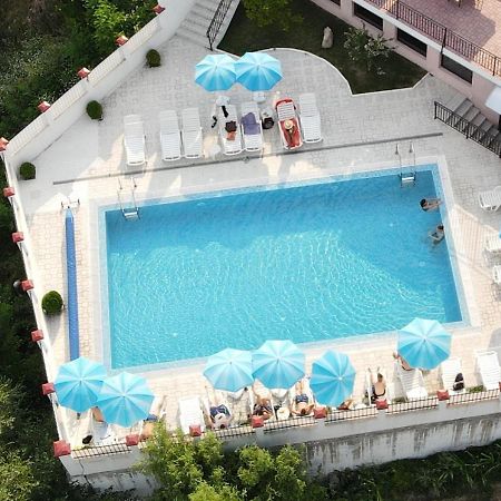 Hotel Deyanira Gorno Dryanovo Buitenkant foto