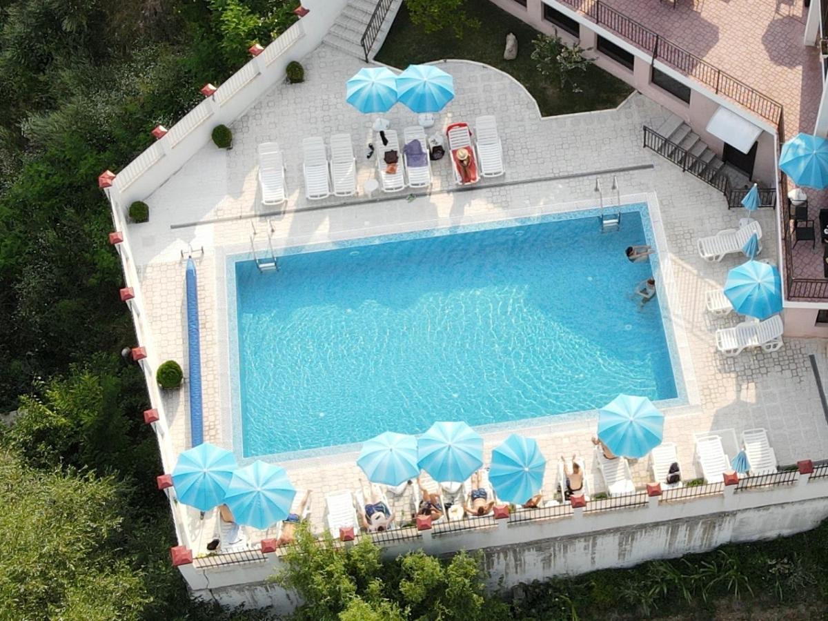 Hotel Deyanira Gorno Dryanovo Buitenkant foto