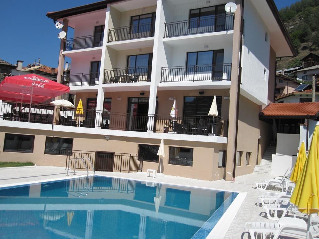 Hotel Deyanira Gorno Dryanovo Buitenkant foto