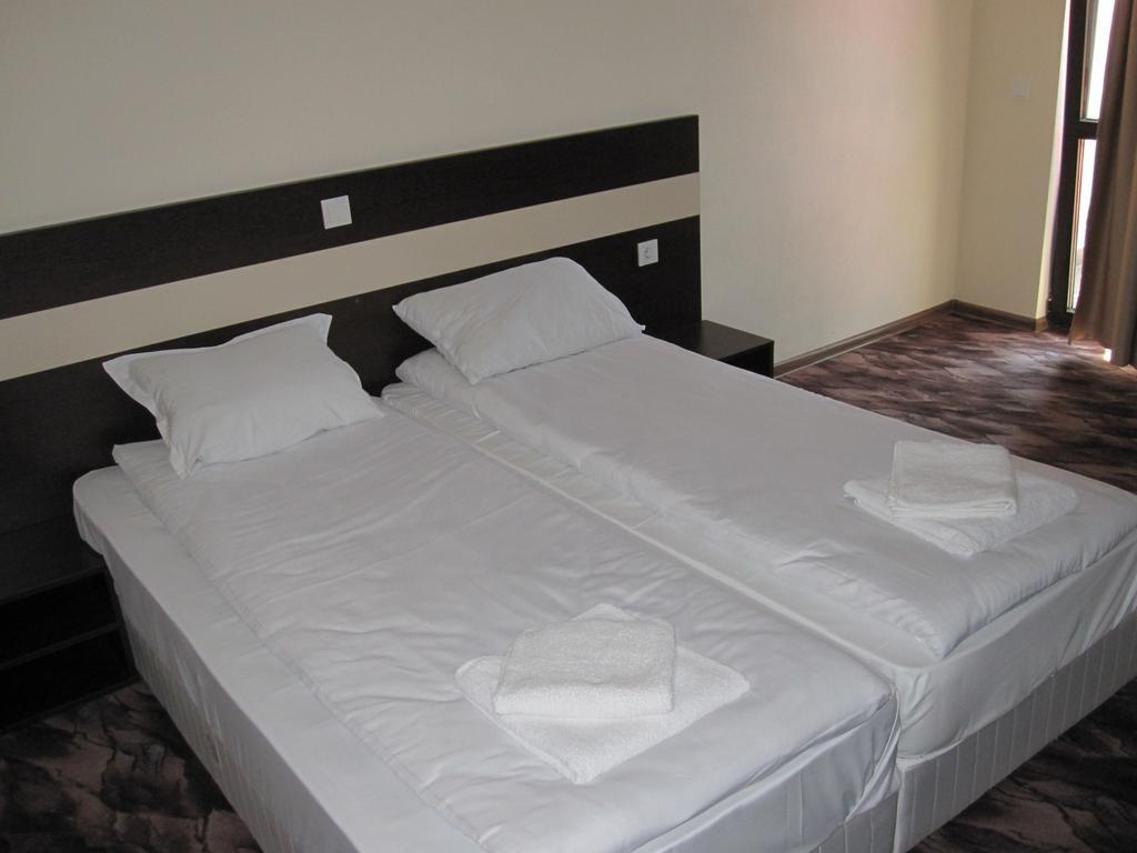 Hotel Deyanira Gorno Dryanovo Kamer foto
