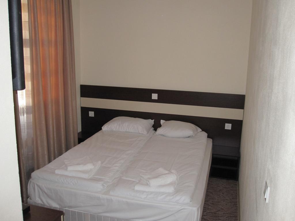 Hotel Deyanira Gorno Dryanovo Kamer foto